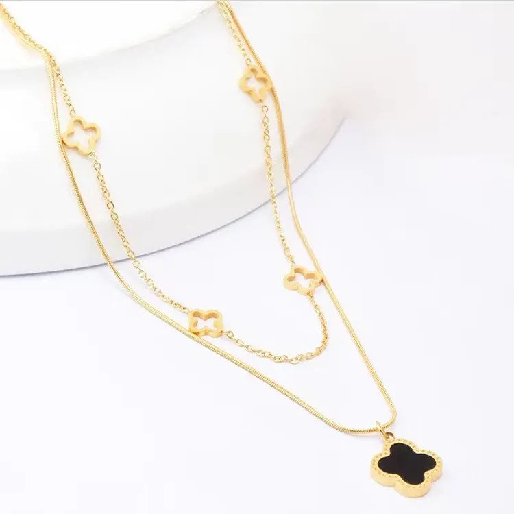 Clover Necklace